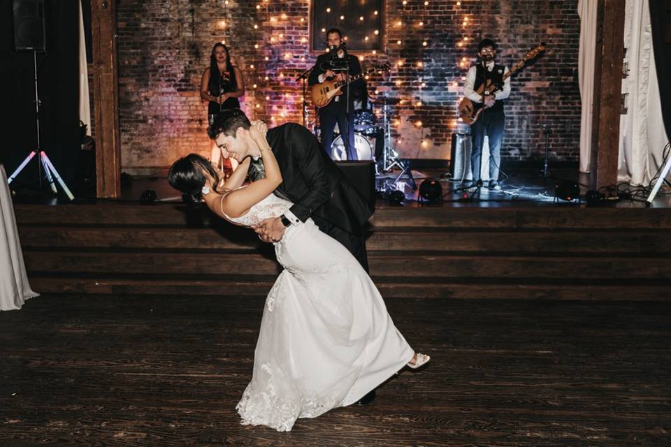 Affordable Wedding Band Party Rental Services Nearby | Sint Maarten & Caribbean Beaches